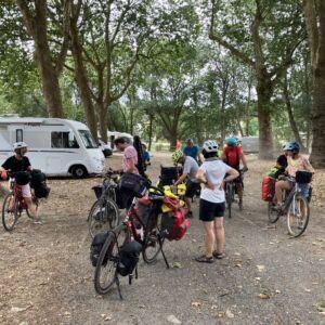 Arrivée à la pause pique-nique à Grez-Neuville